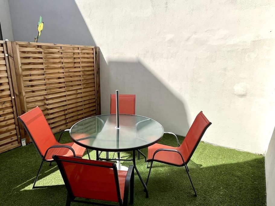 Loos Appartement Avec Exterieur מראה חיצוני תמונה