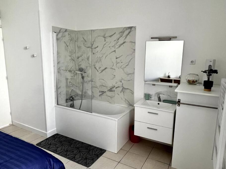 Loos Appartement Avec Exterieur מראה חיצוני תמונה